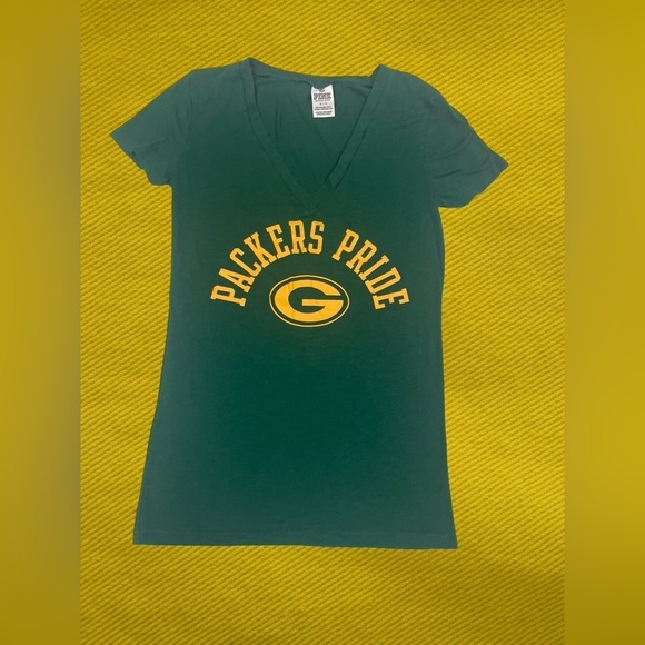 Victoria Secret Pink NFL Green Bay Packers Tee shirt shirt - Picture 1 of 3